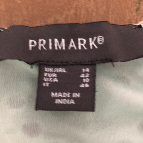 Primark light green eyelet top. - Picture 3 of 4